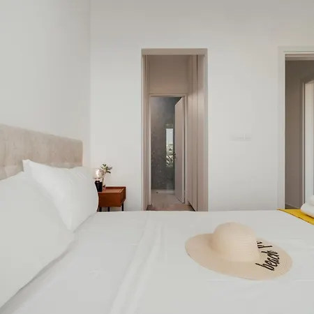 Arya Villa Paralimni