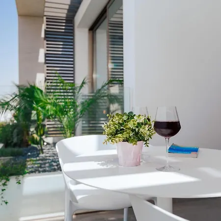 Arya Villa