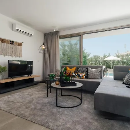 Arya Villa Paralimni