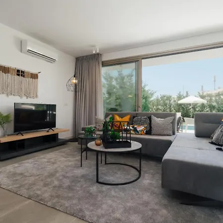 3br With Private Pool - Arya By Premier