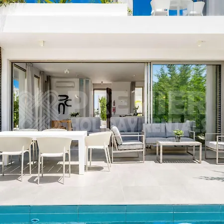 3br With Private Pool - Arya By Premier Villa Paralimni