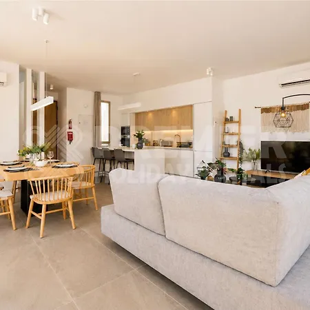 3br With Private Pool - Arya By Premier