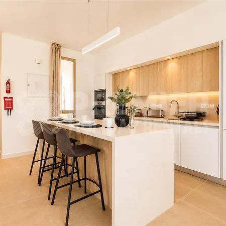3br With Private Pool - Arya By Premier *